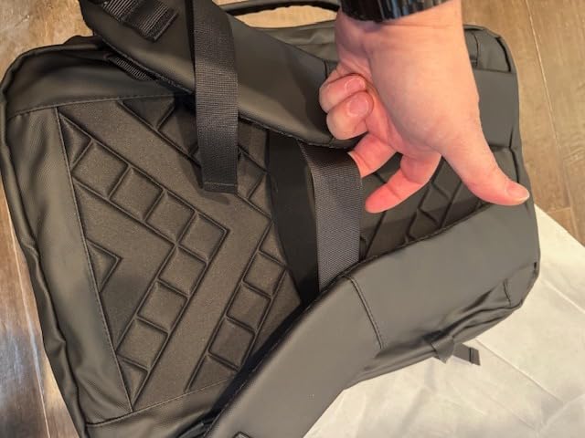 Review of Travel Inspira Airback Backpack for Travel, 60L Expandable Vacuum Backpack with Electric Vacuum Pump, Airplane Water Resistant and TSA Anti-Theft Vacuum Seal Compression Air-Seal Bag for Travel, Gray by AmazingNiceShineCustomer888