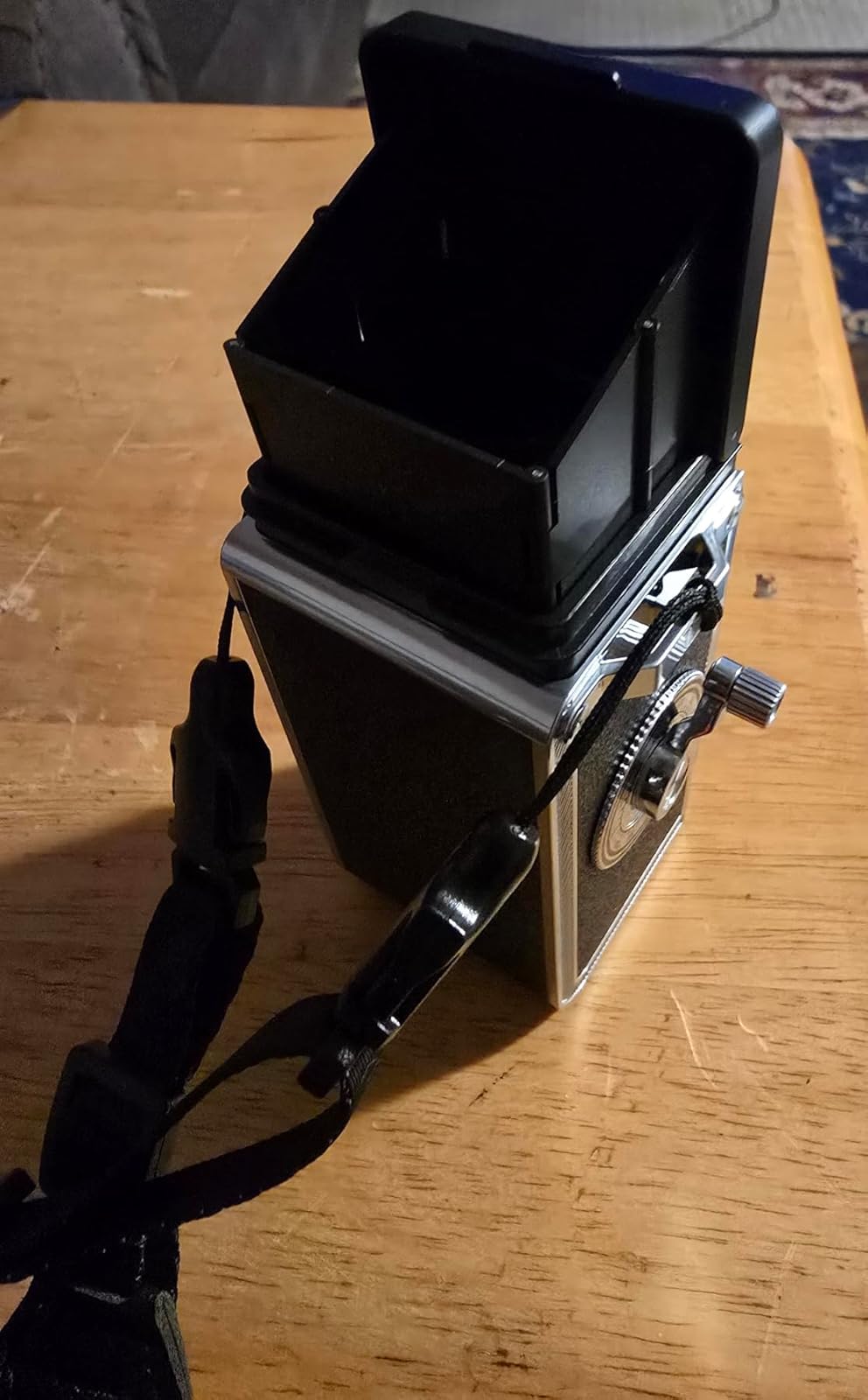 Review of Retro HD Twin-Lens Reflex Portable Mini Camera by Deb
