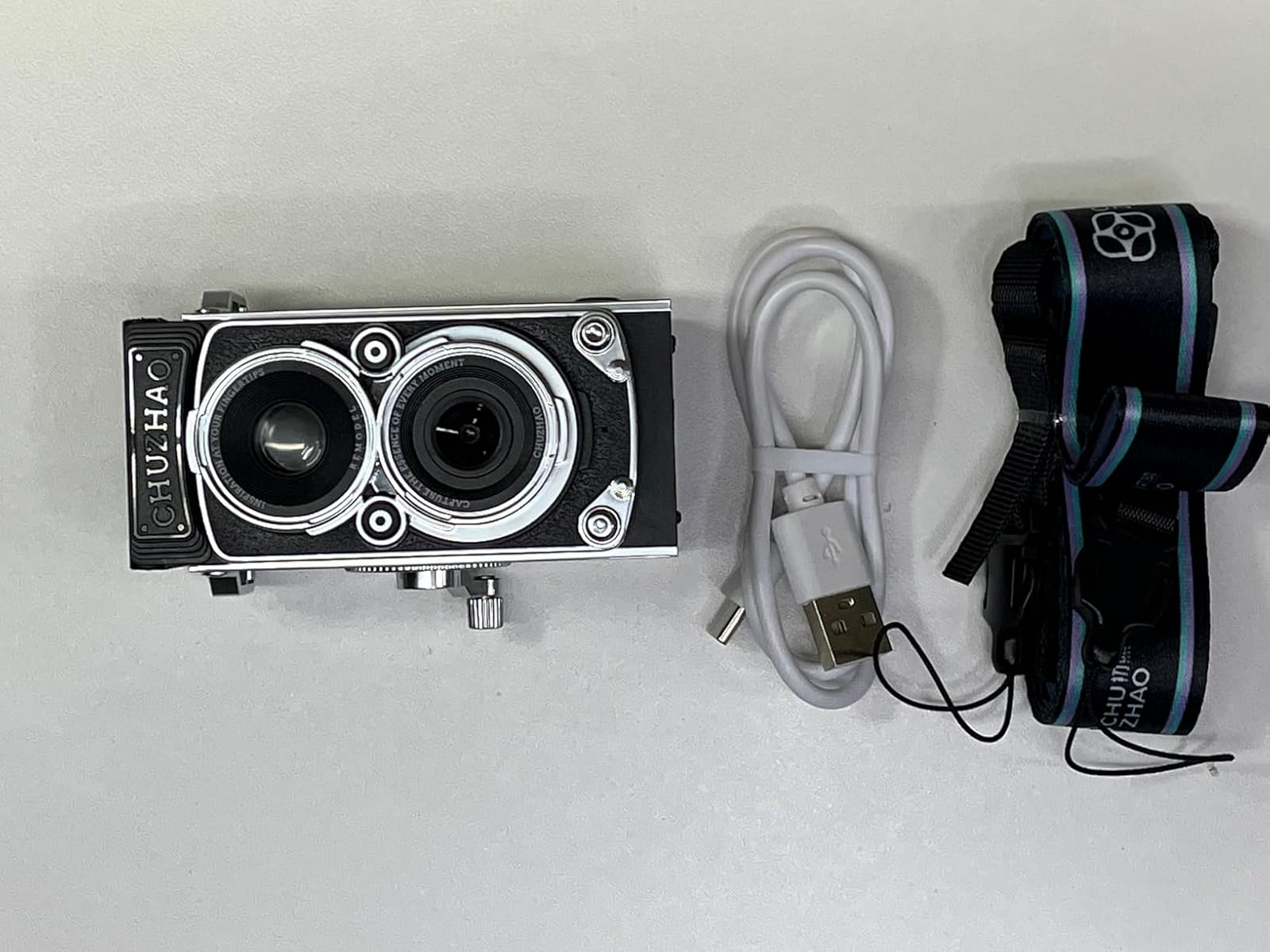 Review of Retro HD Twin-Lens Reflex Portable Mini Camera by Abram H