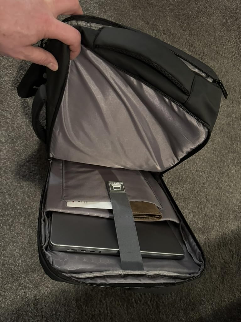 Review of Travel Inspira Airback Backpack for Travel, 60L Expandable Vacuum Backpack with Electric Vacuum Pump, Airplane Water Resistant and TSA Anti-Theft Vacuum Seal Compression Air-Seal Bag for Travel, Gray by Derek