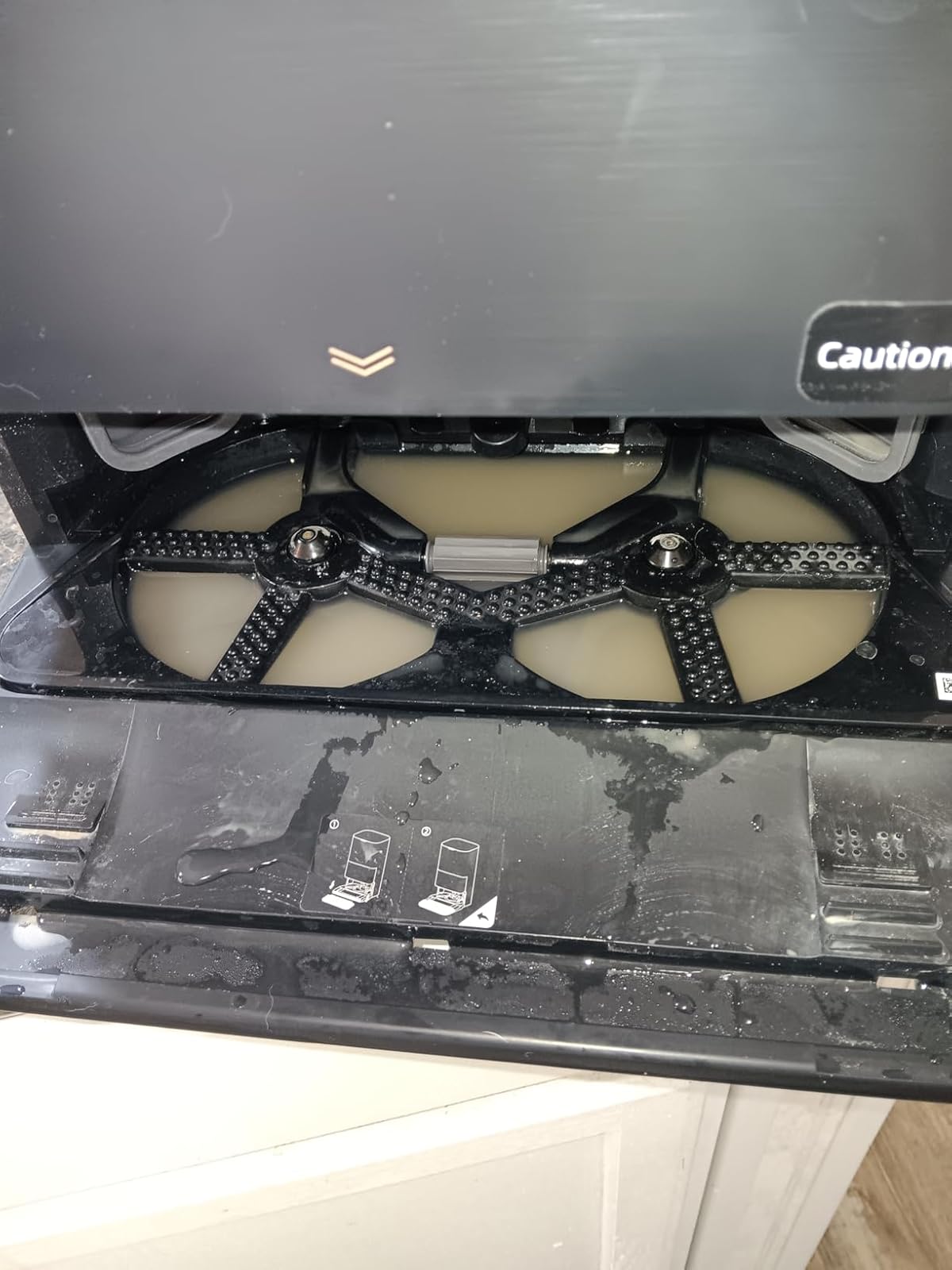 Review of Dreame X30 Ultra Robot Vacuum and Mop Combo, 8300Pa Suction, Mop Extend and Mop Self Cleaning with 140°F Water, Removable & Liftable Mop, Self Refilling, Mop Self Drying, Smart Carpet Cleaning by Walter Burnett